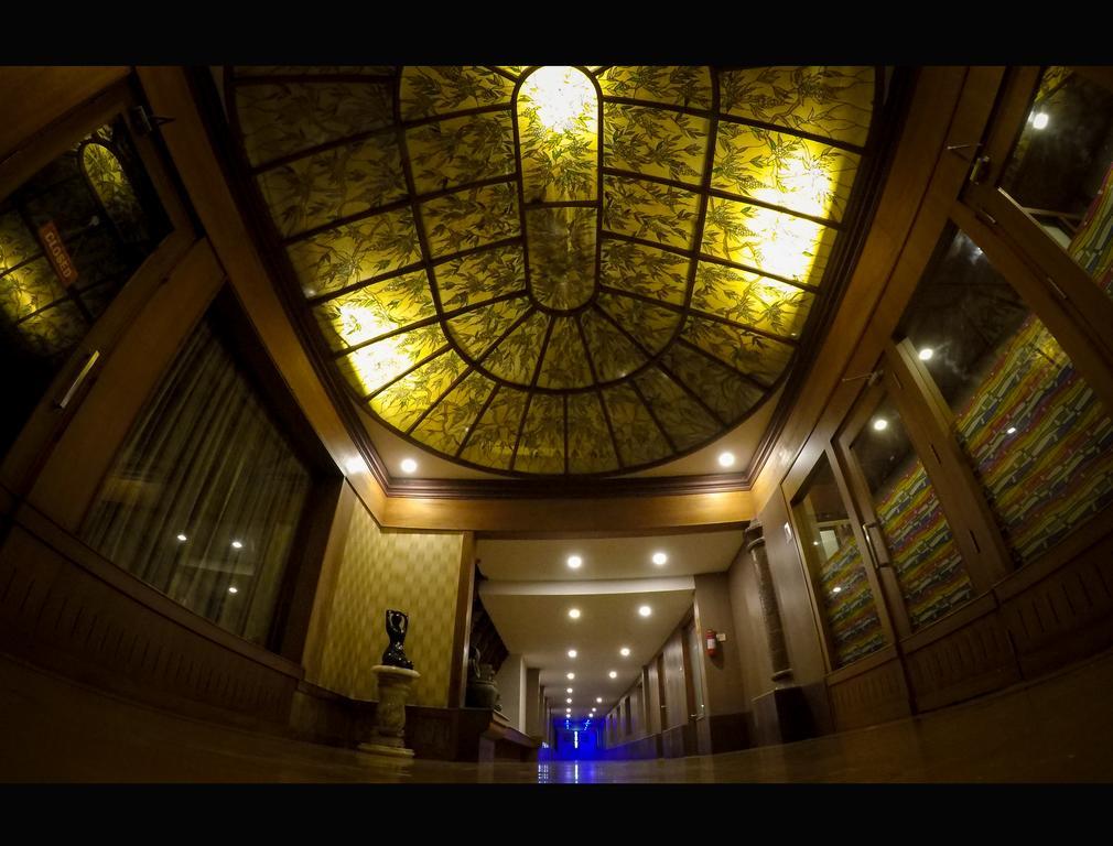 نيدومباسيري منتجع ساج إيرث - مصنفة كفندق خمس نجوم المظهر الخارجي الصورة